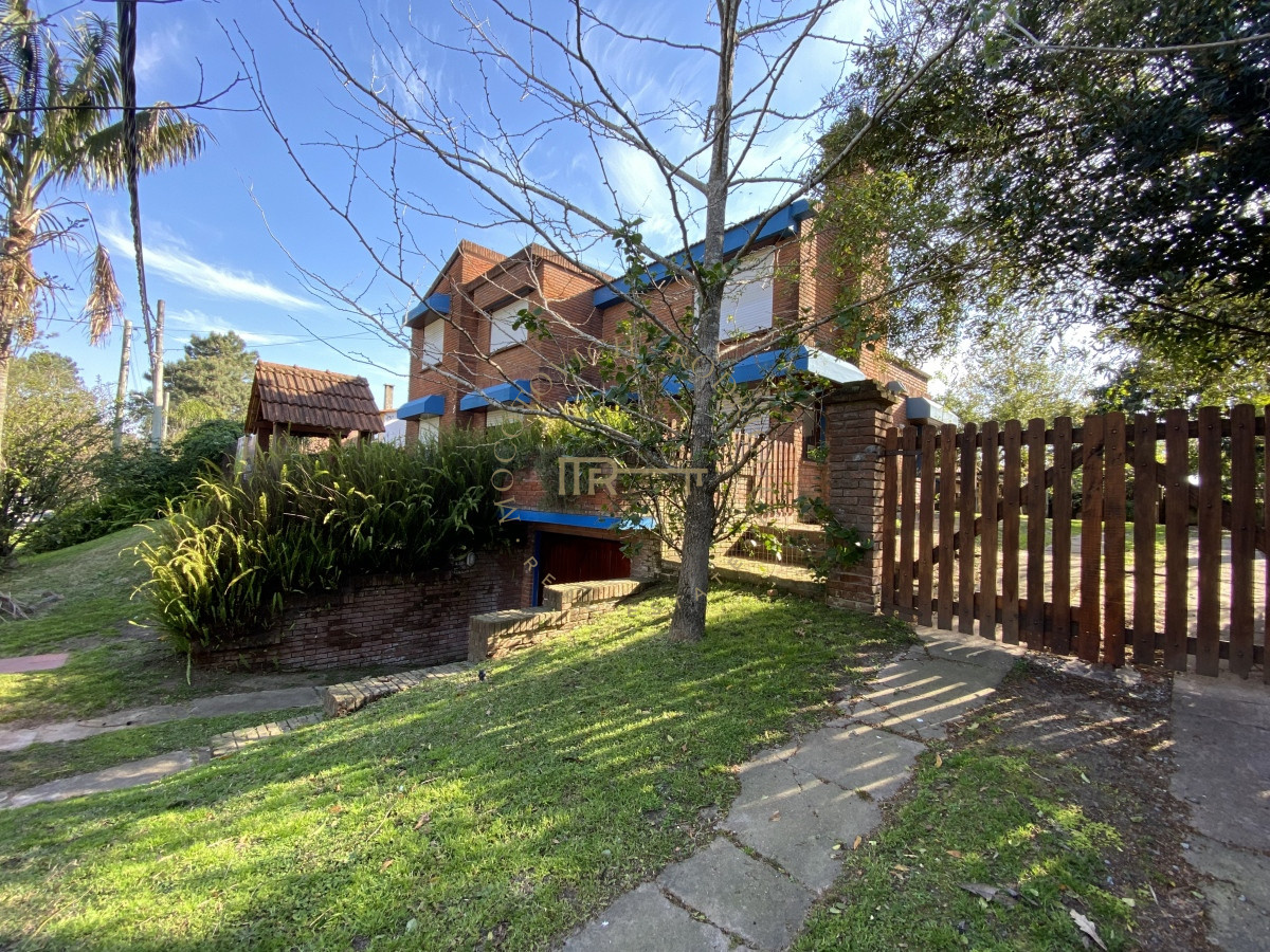 Casa ID.2124 - Venta Casa en Hermosa zona para vivir todo el año  Punta del Este. 