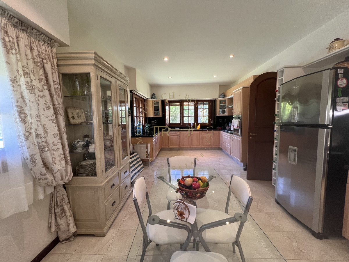Casa ID.2425 - Casa en alquiler de temporada. 3 dormitorios Punta del Este. 