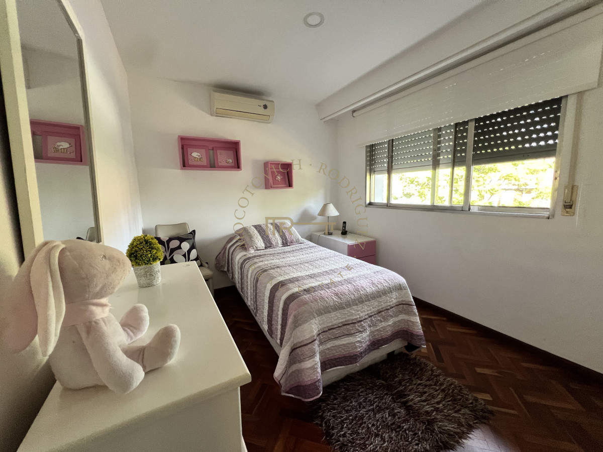 Casa ID.3412 - Exclusiva casa en venta, 5 dormitorios, gran parque, piscina climatizada. 