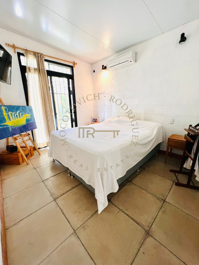 Casa ID.1403 - Casa en venta en Burnett. Punta del Este