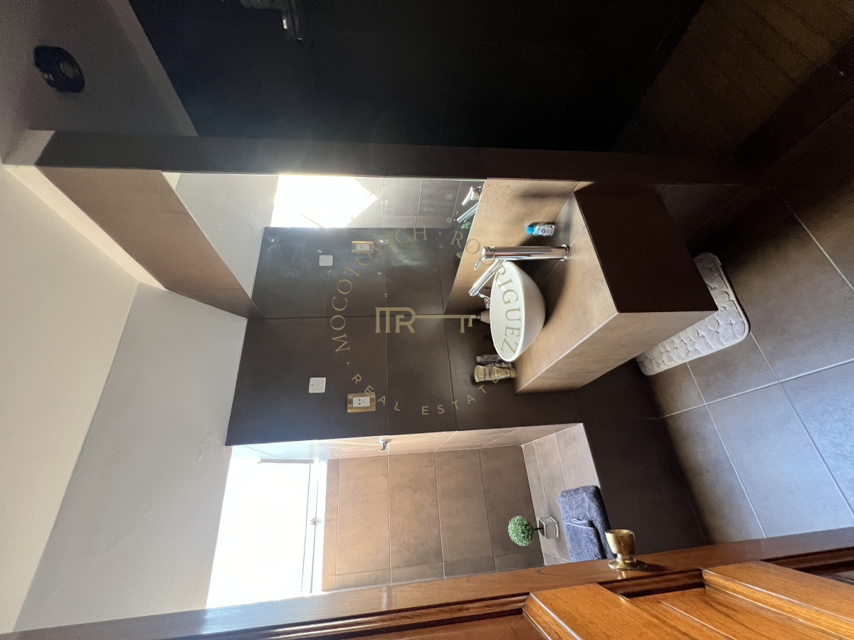 Casa ID.3412 - Exclusiva casa en venta, 5 dormitorios, gran parque, piscina climatizada. 