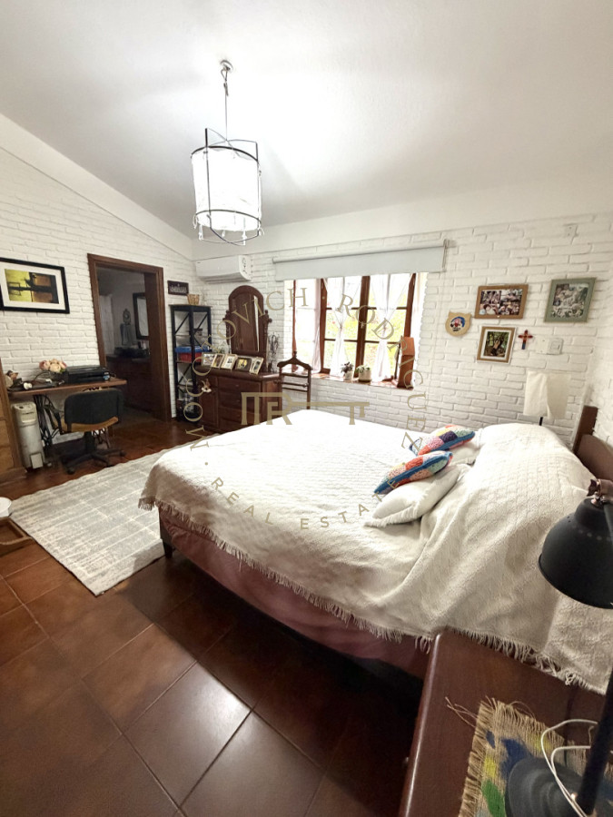 Casa ID.4552 - Casa en venta 3 dormitorios Piscina y Barbacoa. Pinares Punta del Este