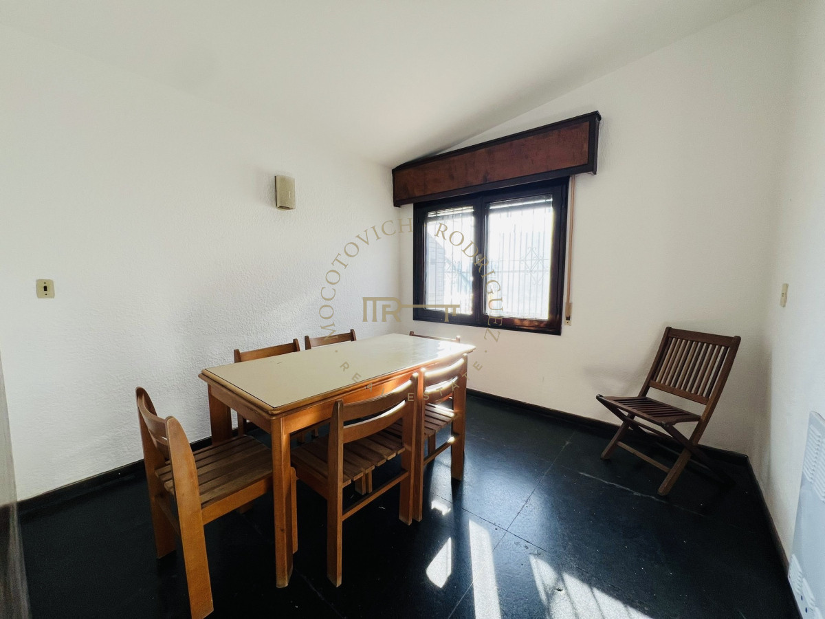 Casa ID.3626 - Chalet en el centro de Maldonado, 