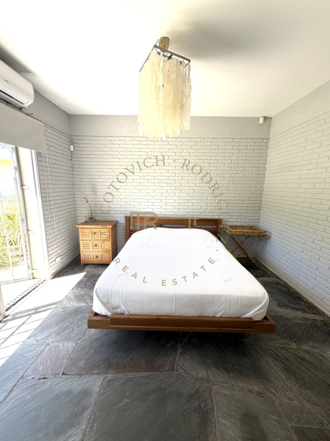 Casa ID.4223 - Casa en solida en excelente ubicación próxima a la playa