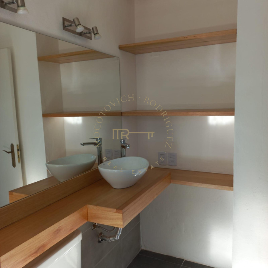 Casa ID.2396 - Casa de 4 dormitorios en alquiler enero. Montoya La Barra
