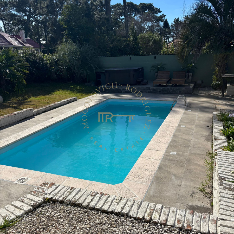 Casa ID.4009 - Casa de 5 dormitorios en alquiler de verano