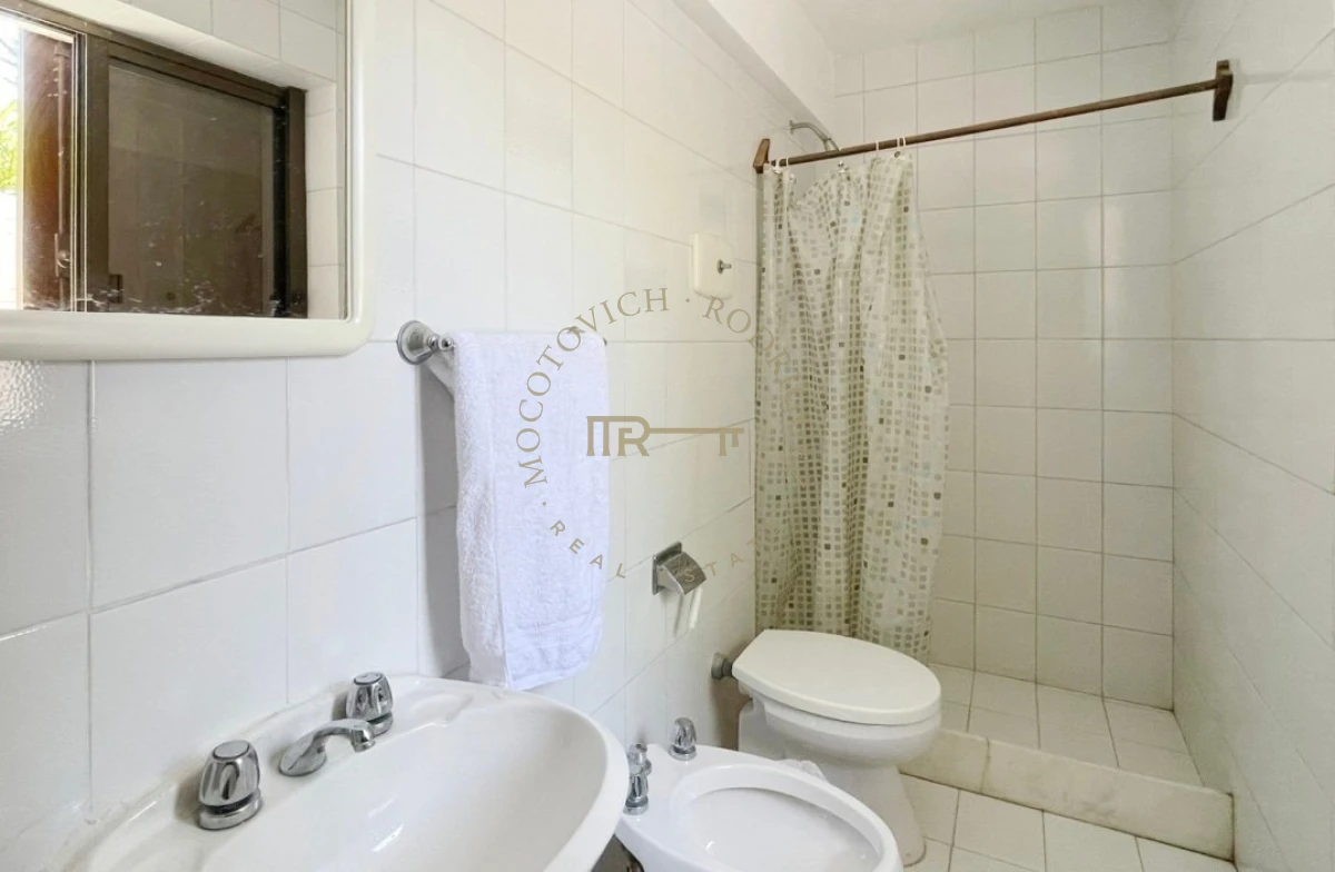 Casa ID.3050 - Casa de 3 dormitorios  y dep. de servicio. Piscina y barbacoa cerca del mar en alquiler temporal. 2026