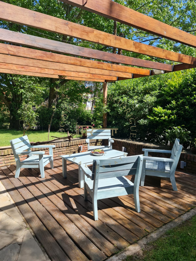 Casa ID.2495 - Casa de tres dormitorios en venta Pinares Punta del Este.- 