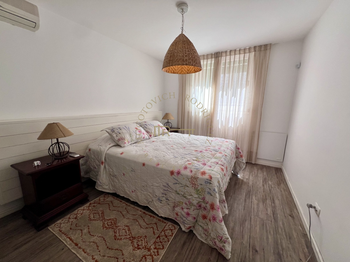 Casa ID.2447 - Hermosa casa de 4 dormitorios con piscina climatizada en alquiler temporal Punta del Este
