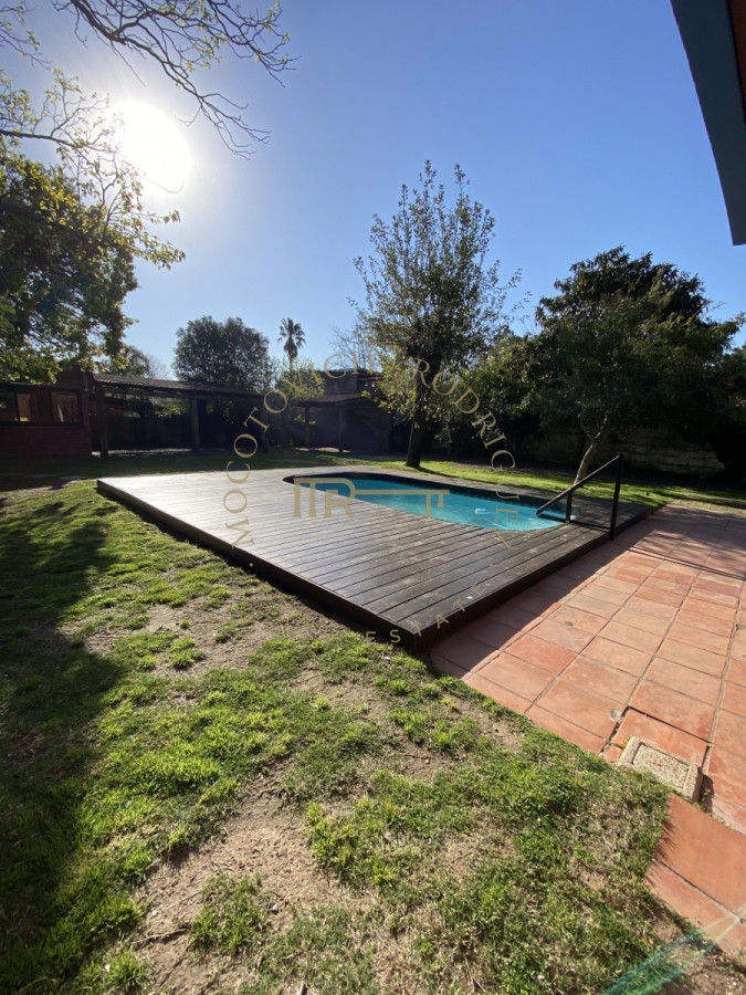 Casa ID.2124 - Venta Casa en Hermosa zona para vivir todo el año  Punta del Este. 