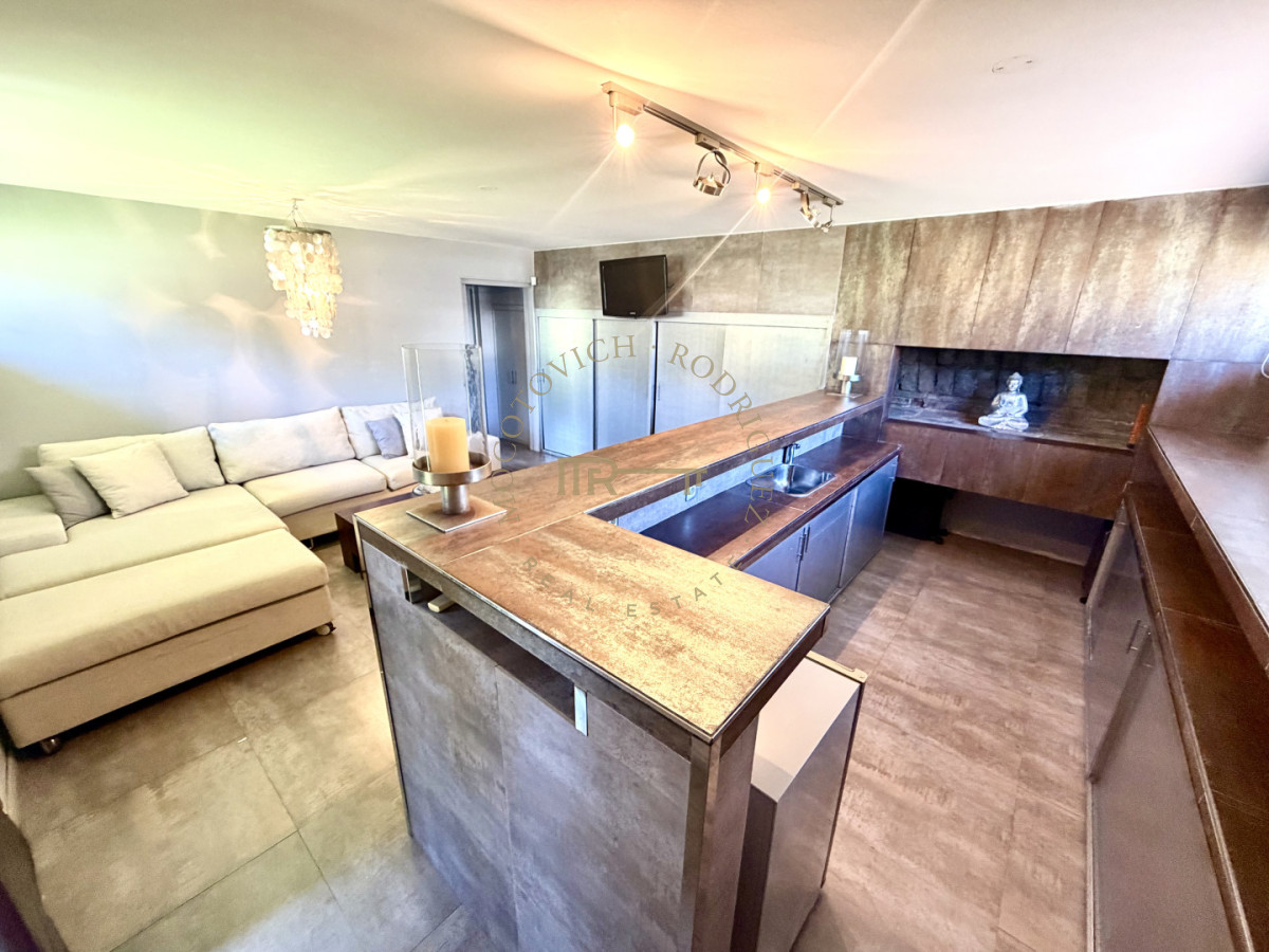 Casa ID.4223 - Casa en solida en excelente ubicación próxima a la playa