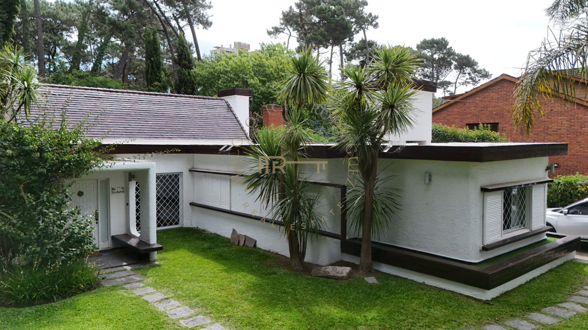 Casa ID.3139 - Casa en venta en Punta del Este de 3 dormitorios. 