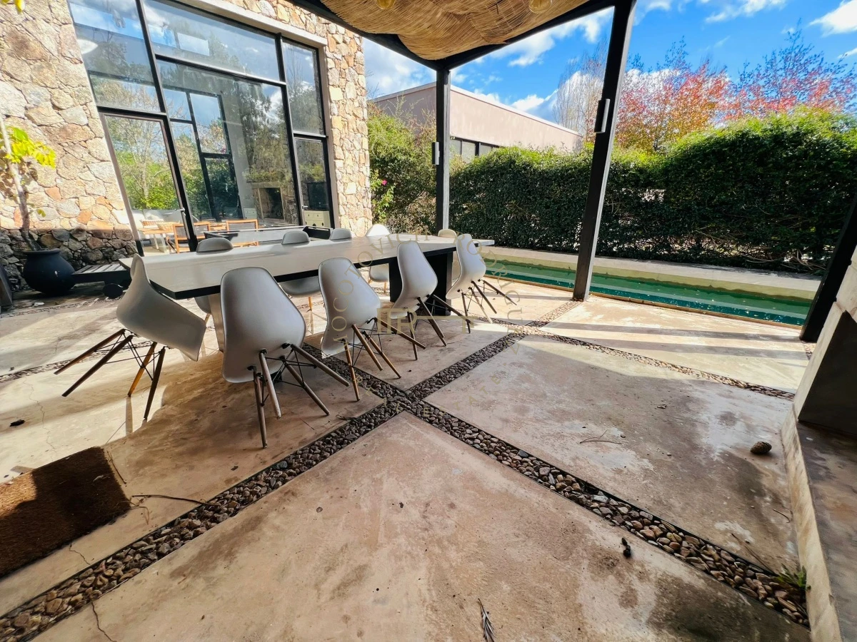 Casa ID.493 - Casa moderna en venta de 4 dormitorios en suite -Barrio Cerrado La Arbolada- Punta del Este.