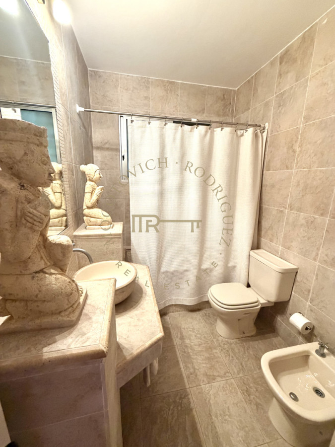 Casa ID.4223 - Casa en solida en excelente ubicación próxima a la playa