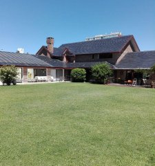 Casa en venta 7 dormitorios - Piscina climatizada cubierta  - Punta del Este- Mansa.