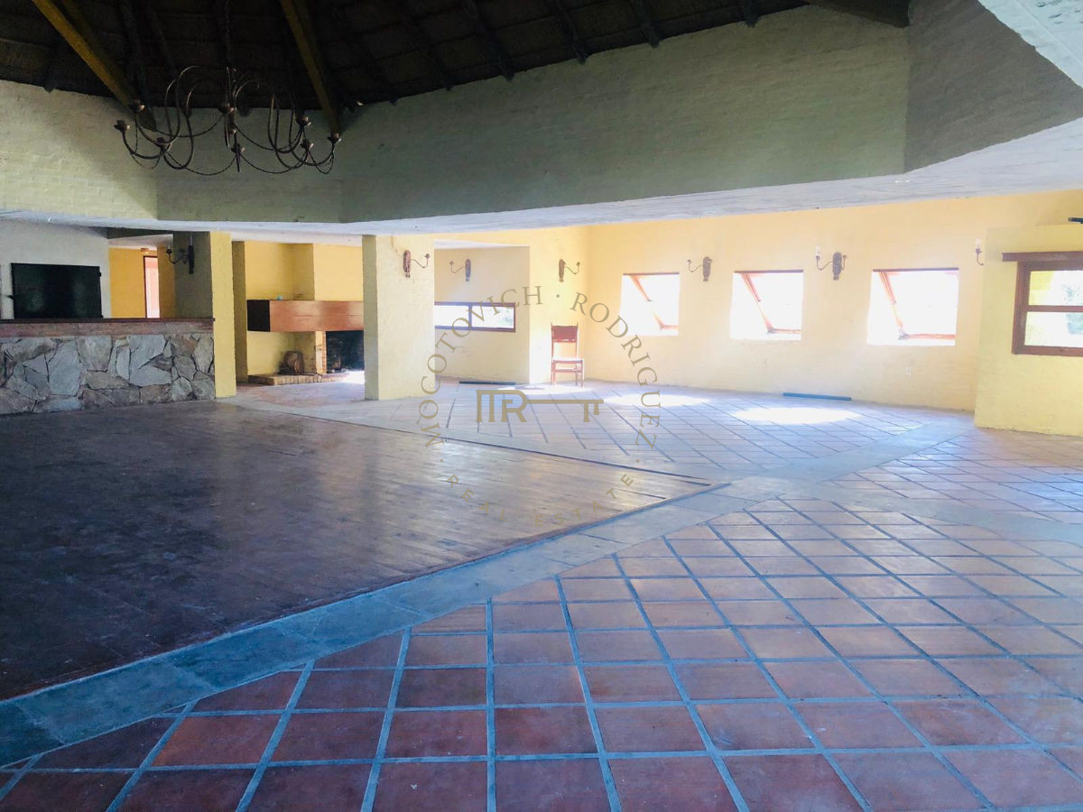 Local Comercial ID.320 - Local gastronómico  en venta- Punta del Este.