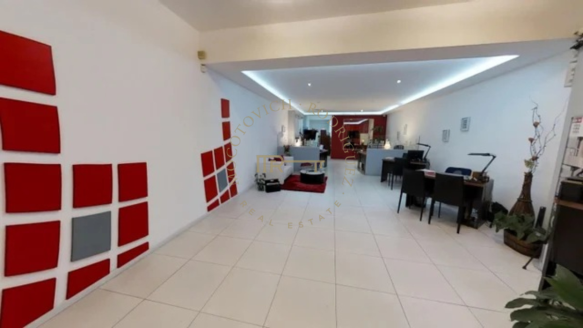 Local Comercial ID.2534 - Local en península en muy buen estado en alquiler, de 100 metros. Punta del Este 