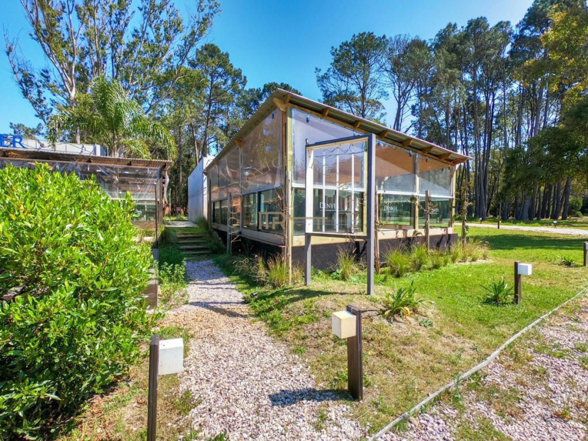 Local Comercial ID.576 - Local - Solanas Punta del este parador