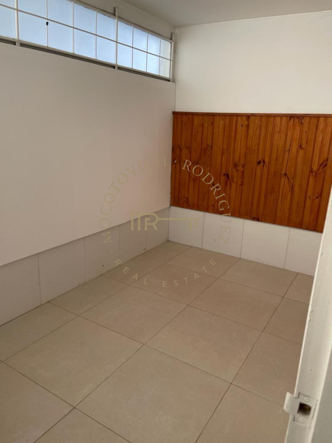 Local Comercial ID.105 - Local comercial venta o alquiler  -Punta del Este. Roosevelt