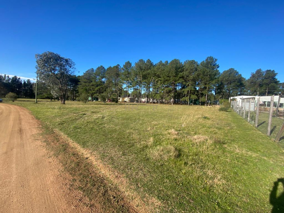 Terreno ID.1965 - Terreno en venta de 2004 metros en Chacras del Pinar Maldonado 