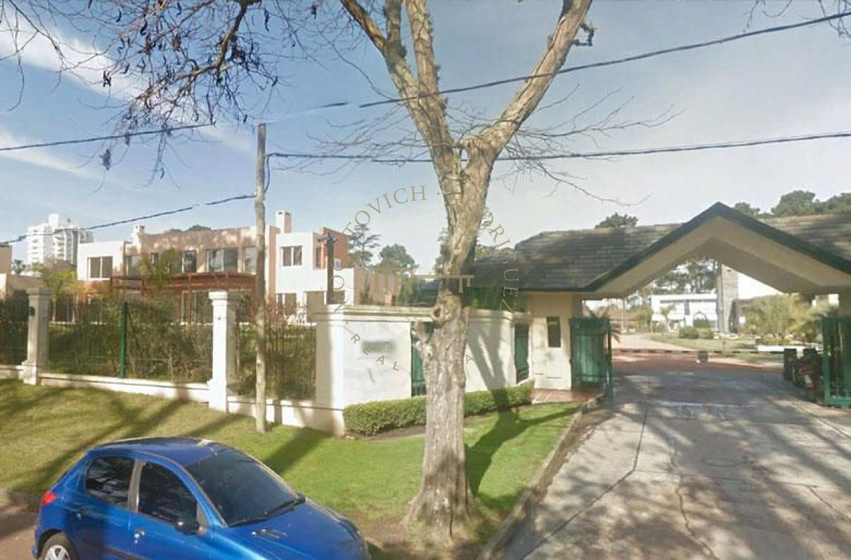Terreno ID.777 - Lote en venta barrio privado. Playa Mansa