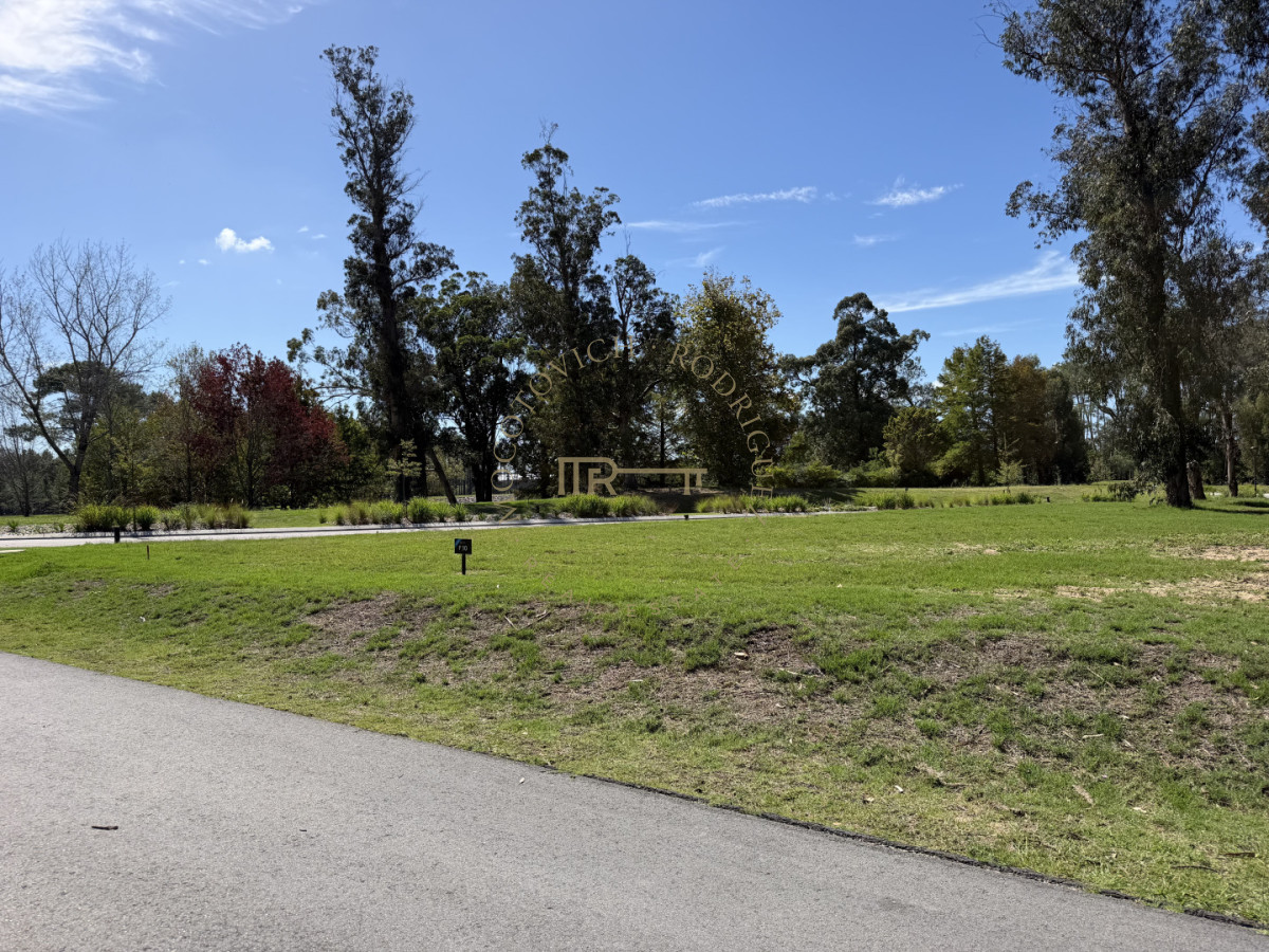 Terreno ID.4257 - Lote en Barrio Privado La Cañada