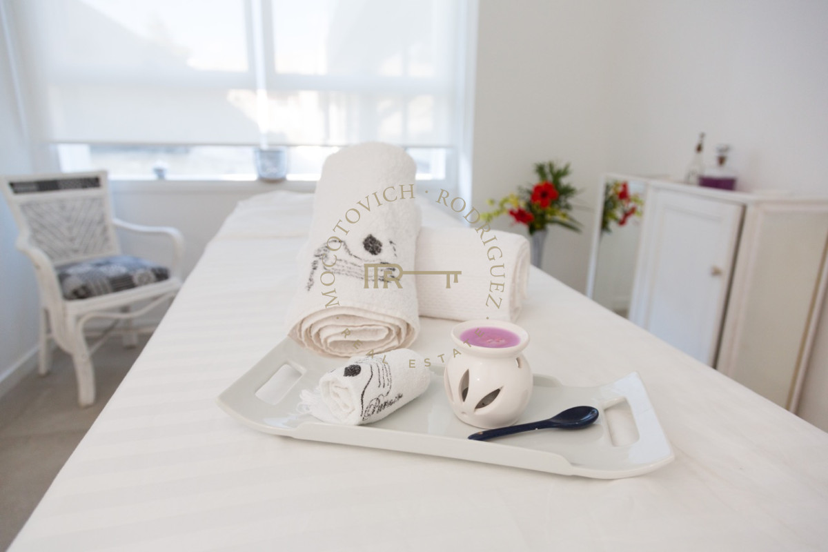 Apartamento ID.3614 - Alquiler de Apartamento de 4 dormitorios en Roosevelt