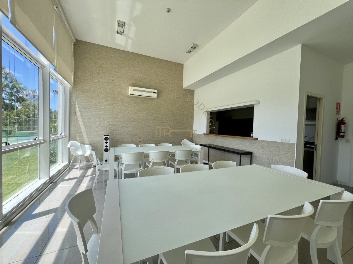 Apartamento ID.89 - Apartamento en venta - 1 Dormitorio 2 baños  Roosevelt Torre One