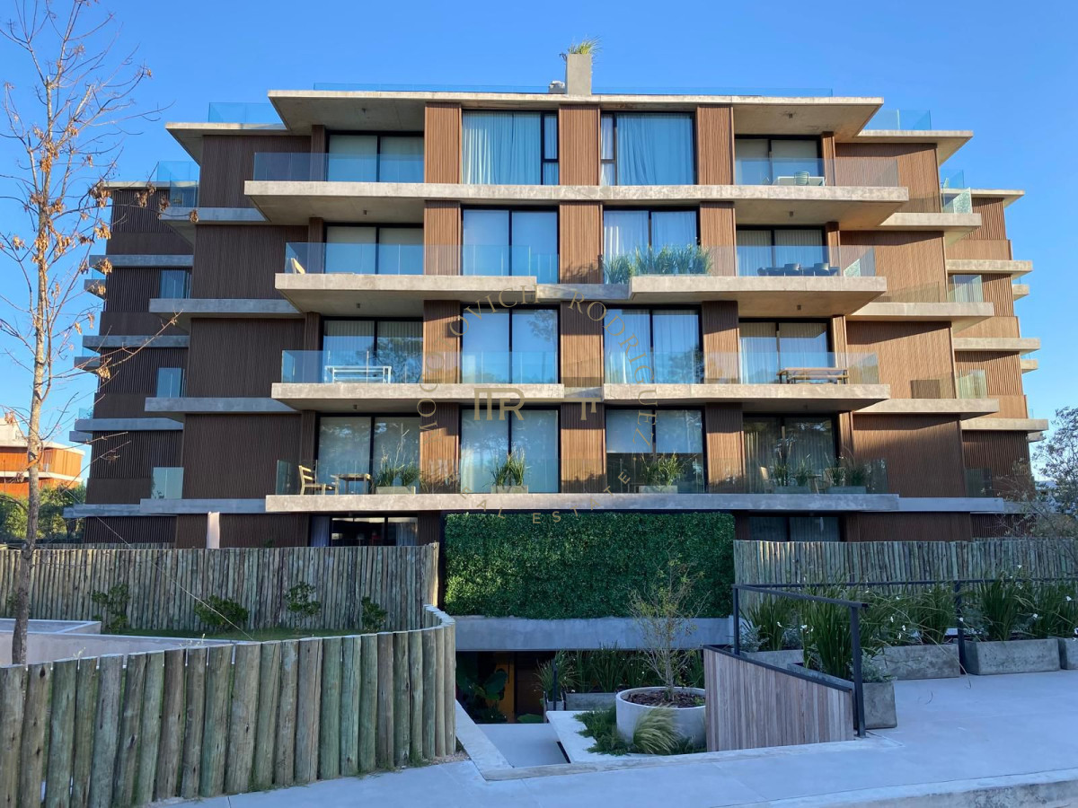 Apartamento ID.760 - Sense Manantiales en venta Apartamento 3 dormitorios con jardín