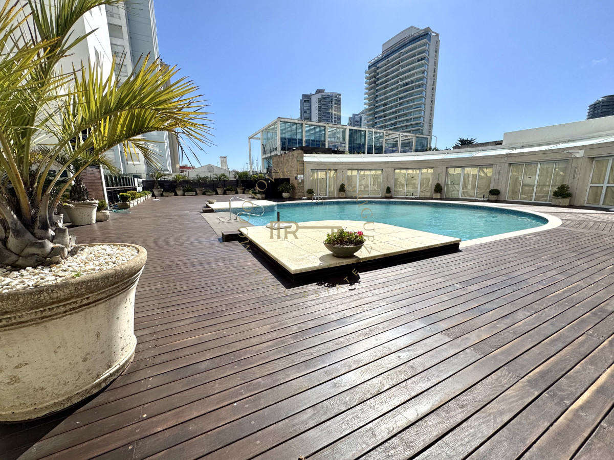 Apartamento ID.937 - Millenium 4 dormitorios , dependencias de servicio barbacoa propia y más.
