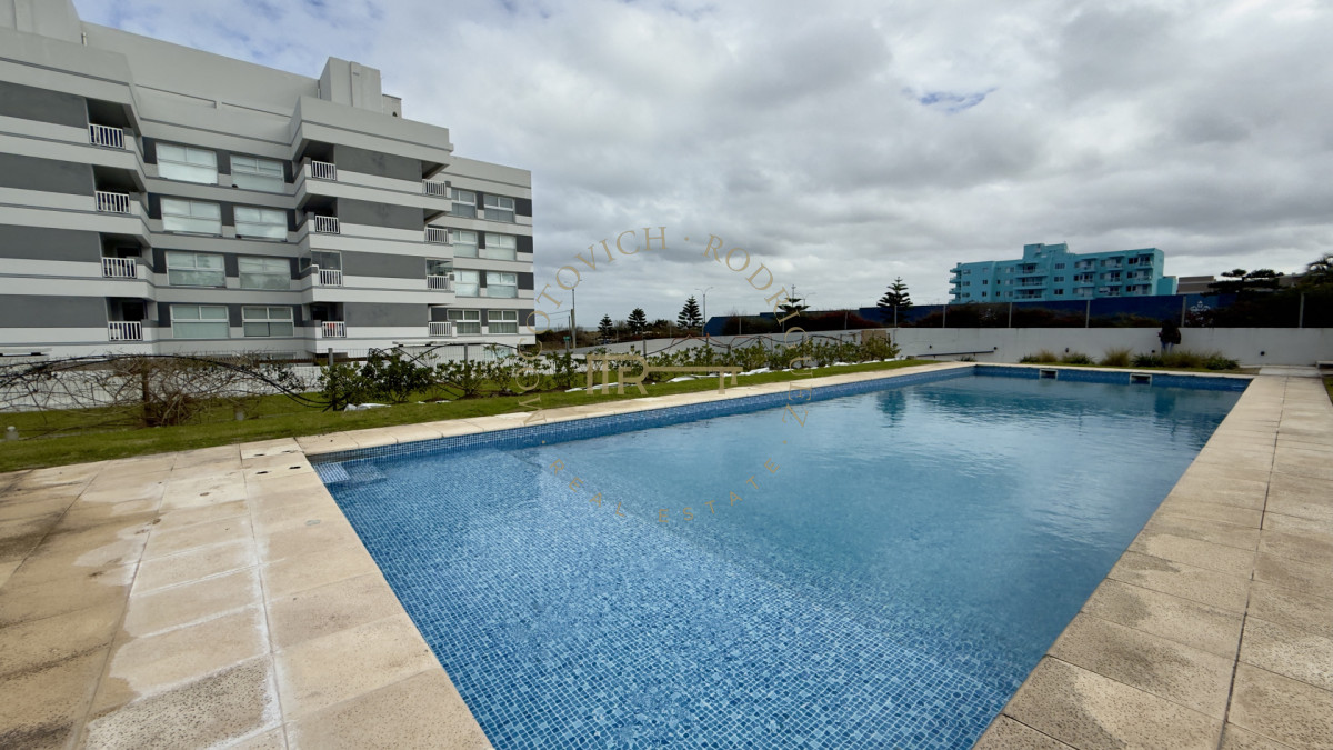 Apartamento ID.4668 - Apartamento 3 dormitorios con dep. de servicio. Vista al mar y amenities. Punta del Este