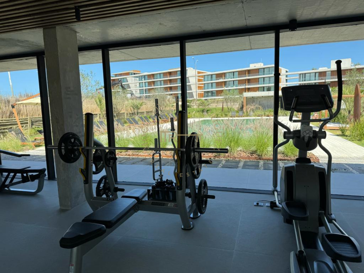 Apartamento ID.875 - Sense 2 Manantiales tres dormitorios en venta apartamento con gran jardín. 