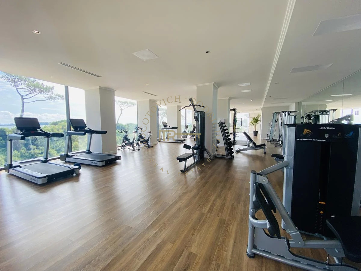 Apartamento ID.3384 - Apartamento Premium de tres suites frente al mar. Alquiler anual