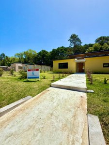 EN VENTA CASA 3 DORMITORIOS 