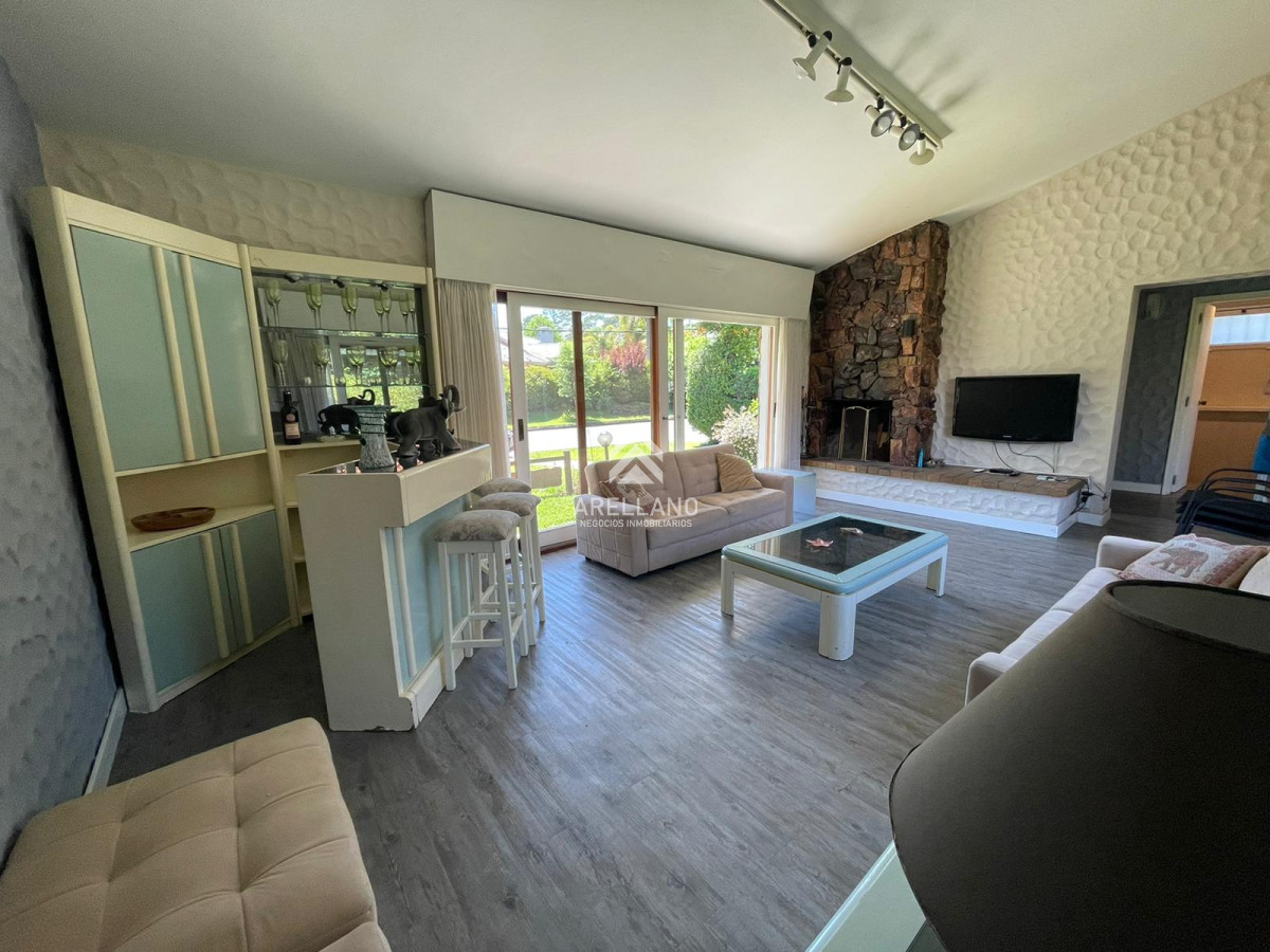 Casa ID.4052 - Gran Chalet 4 Dorm + Dependencia En Mansa A Tan Solo 100 Mts Mar