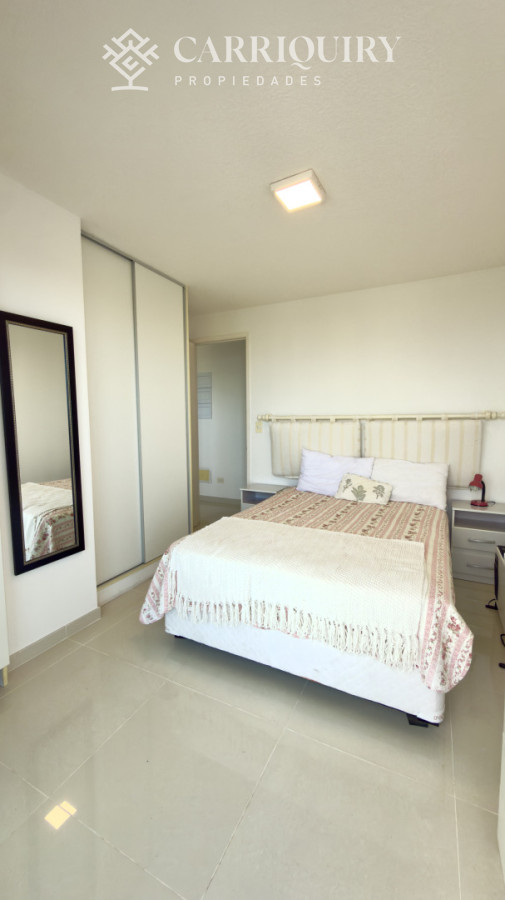 Apartamento ID.10428 - Venta Apartamento 2 Dormitorios Con Gran Terraza En Roosevelt  