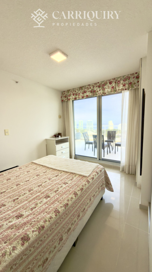 Apartamento ID.10428 - Venta Apartamento 2 Dormitorios Con Gran Terraza En Roosevelt  