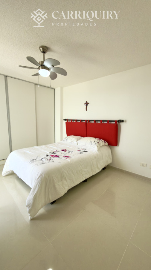 Apartamento ID.10428 - Venta Apartamento 2 Dormitorios Con Gran Terraza En Roosevelt  