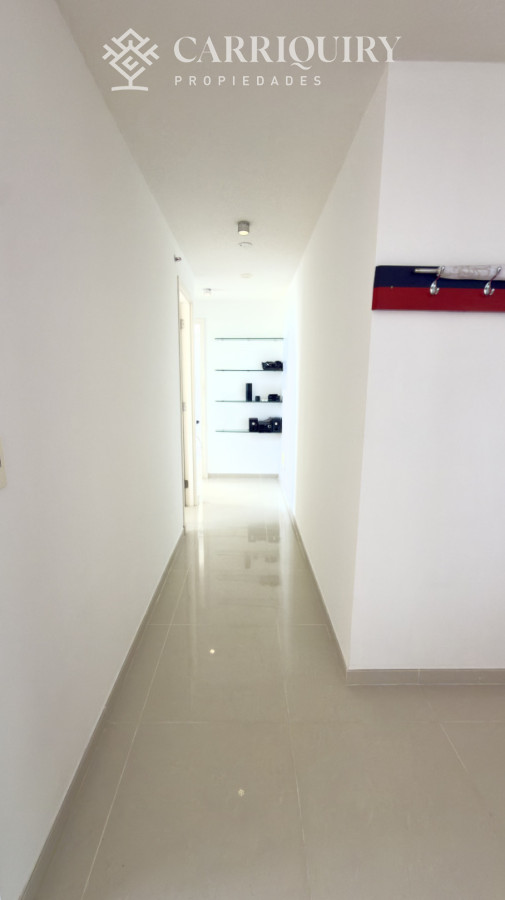 Apartamento ID.10428 - Venta Apartamento 2 Dormitorios Con Gran Terraza En Roosevelt  