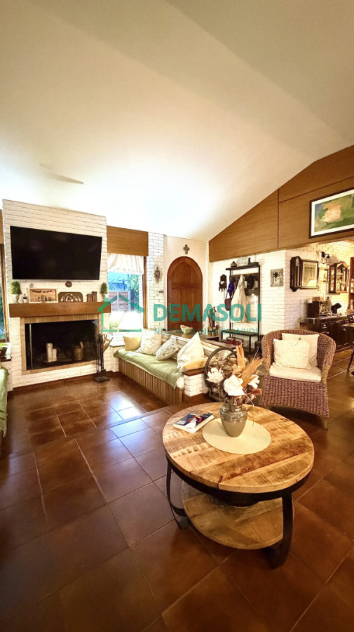 Casa ID.1493 - Casa Chalet 3 Dormitorios Con Piscina Y Amplia Barbacoa Pinares, Punta del Este 