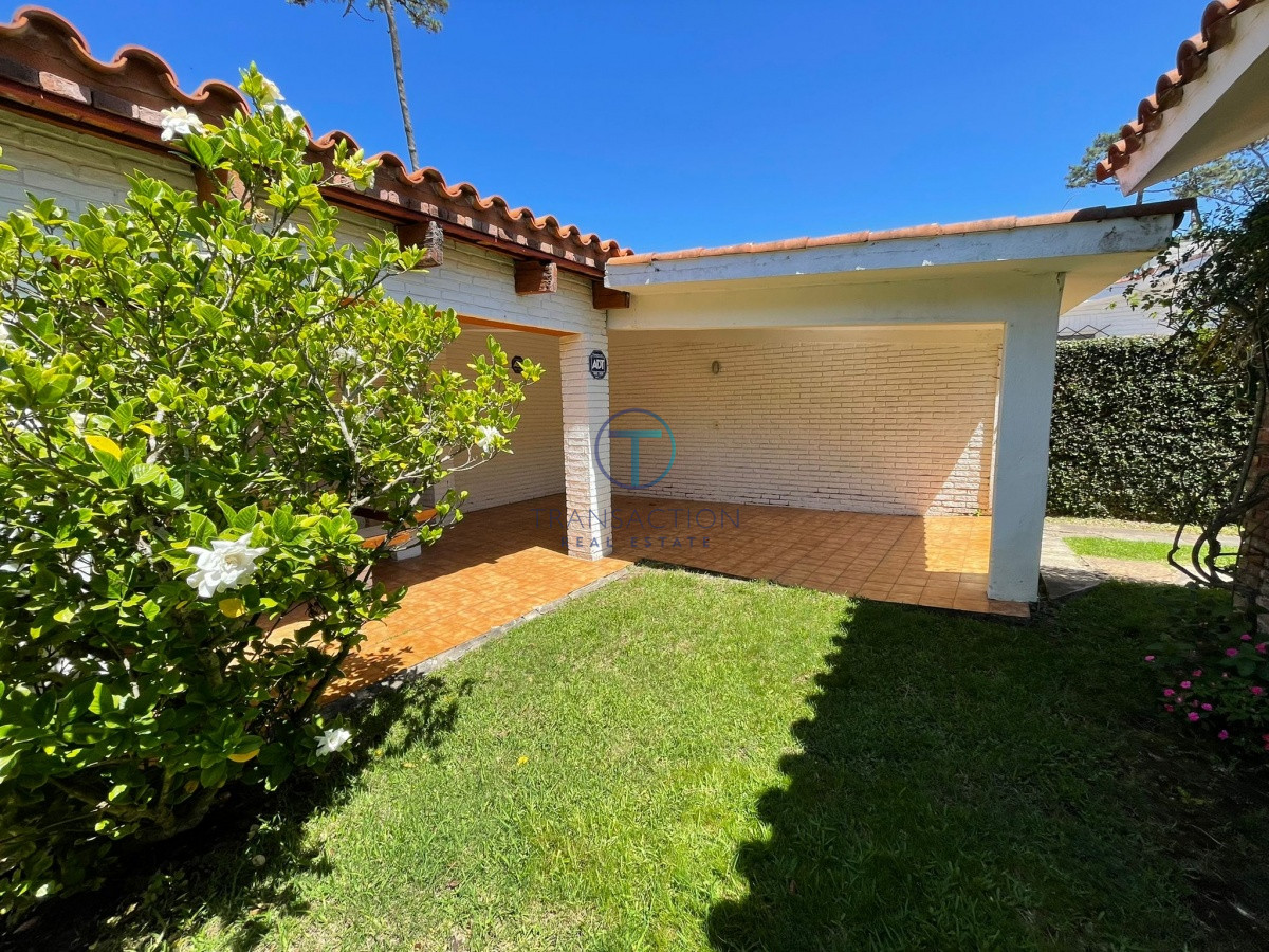 Casa ID.214/El-Atajo - CASA EN VENTA Y ALQUILER 