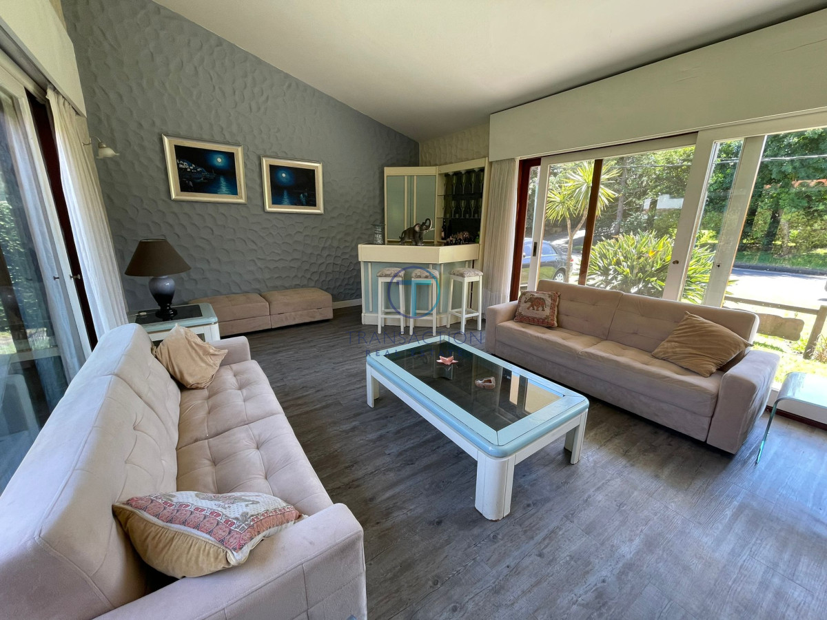 Casa ID.214/El-Atajo - CASA EN VENTA Y ALQUILER 