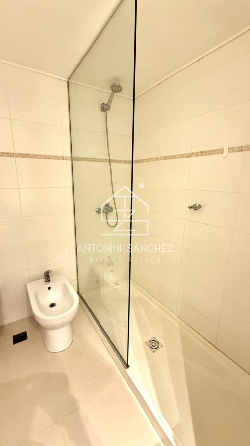 Apartamento ID.1890 - OPORTUNIDAD Apto 3 Dormitorios Roosevelt, Punta del Este 