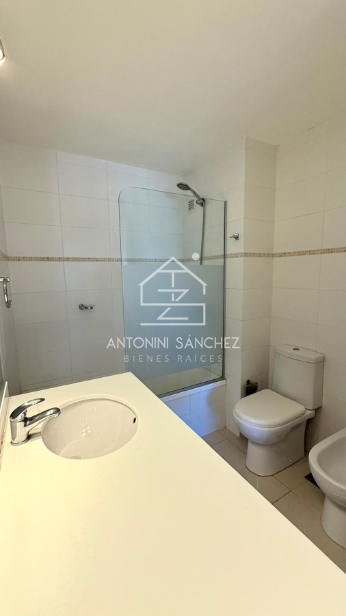 Apartamento ID.1890 - OPORTUNIDAD Apto 3 Dormitorios Roosevelt, Punta del Este 