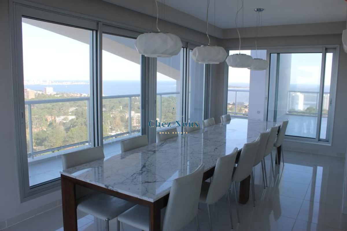 Apartamento ID.1296 - Venta Apartamento 3 Dormitorios Av Roosevelt, Punta del Este 