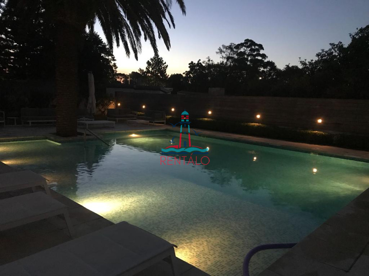 Apartamento ID.48 - Venta Apartamento 3 Dormitorios Av Roosevelt, Punta del Este 