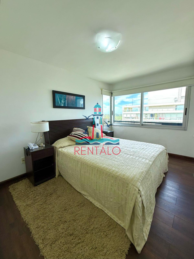 Apartamento ID.47 - Venta Apartamento Penthouse 3 Dormitorios Punta del Este, Roosevelt  