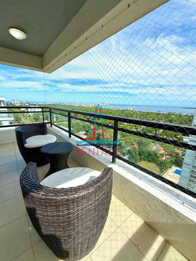 Apartamento ID.47 - Venta Apartamento Penthouse 3 Dormitorios Punta del Este, Roosevelt  