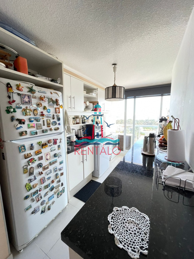Apartamento ID.48 - Venta Apartamento 3 Dormitorios Av Roosevelt, Punta del Este 