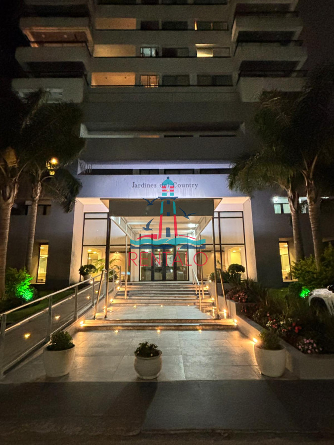 Apartamento ID.47 - Venta Apartamento Penthouse 3 Dormitorios Punta del Este, Roosevelt  